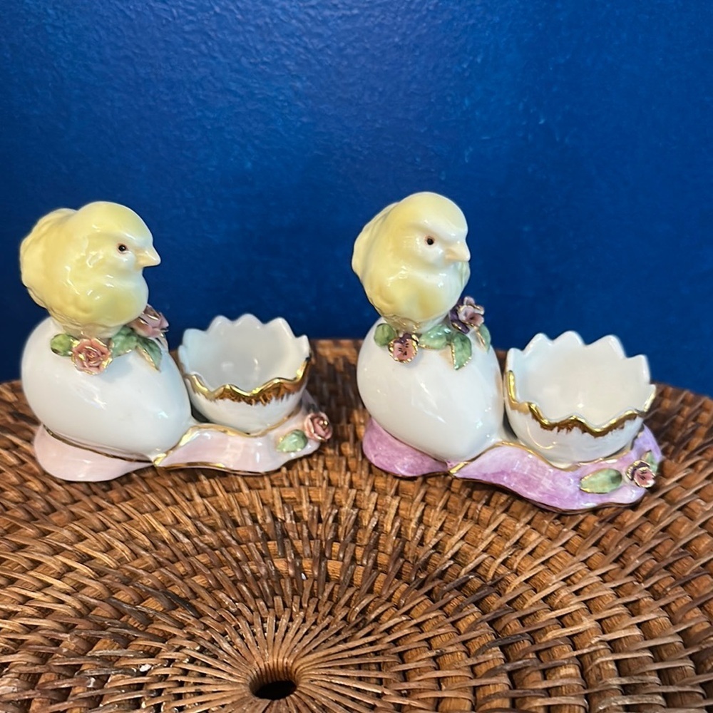 Katherine’s Collection Set of 2 Porcelain Hand Painted Easter Chick Egg Holders